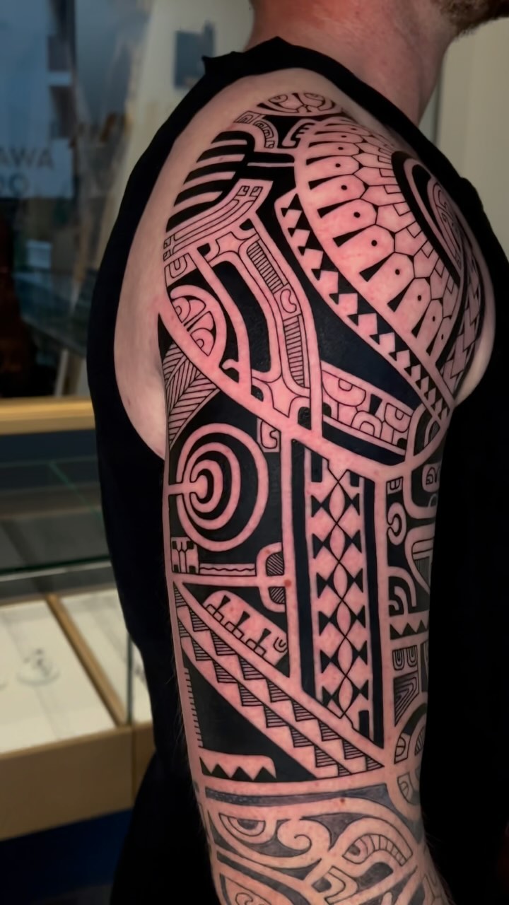 Portfolio de Tetiu Huuti Tatoueur Polynesien