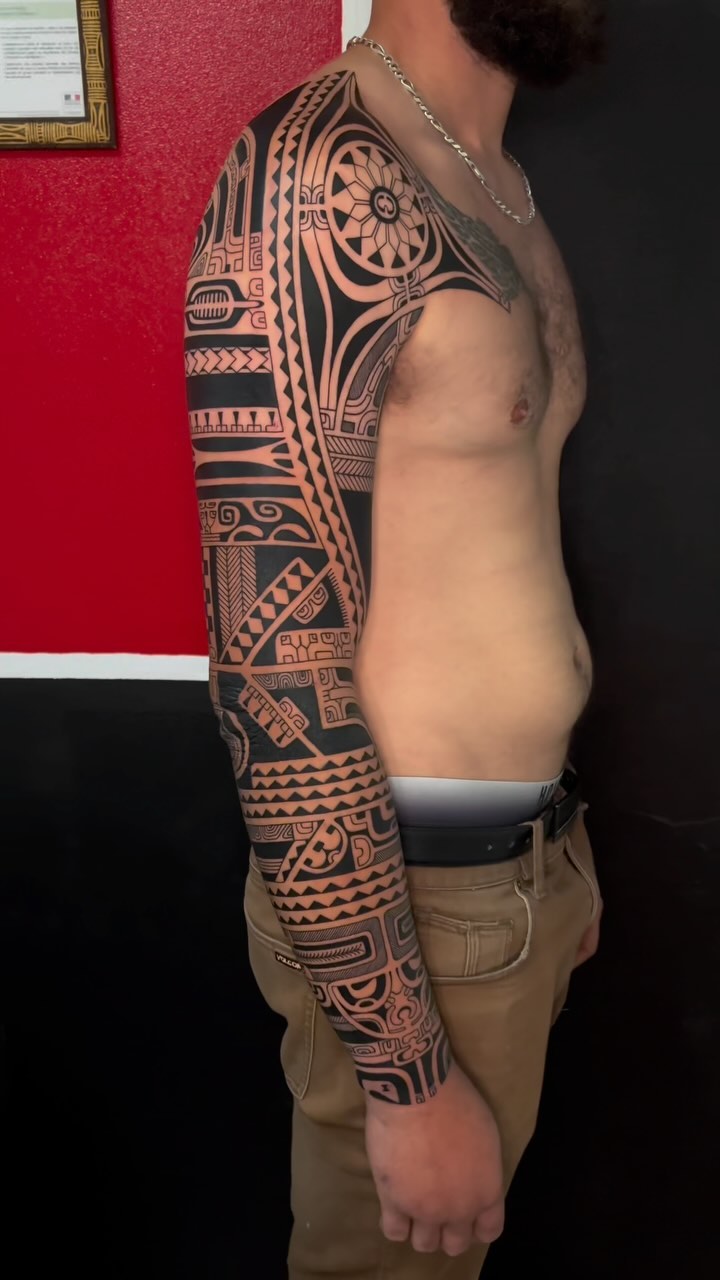 Portfolio de Tetiu Huuti Tatoueur Polynesien