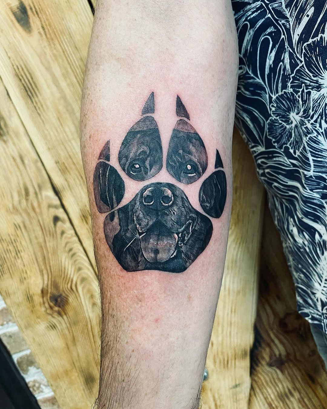 Tatouage par Hot Rod Tattoo