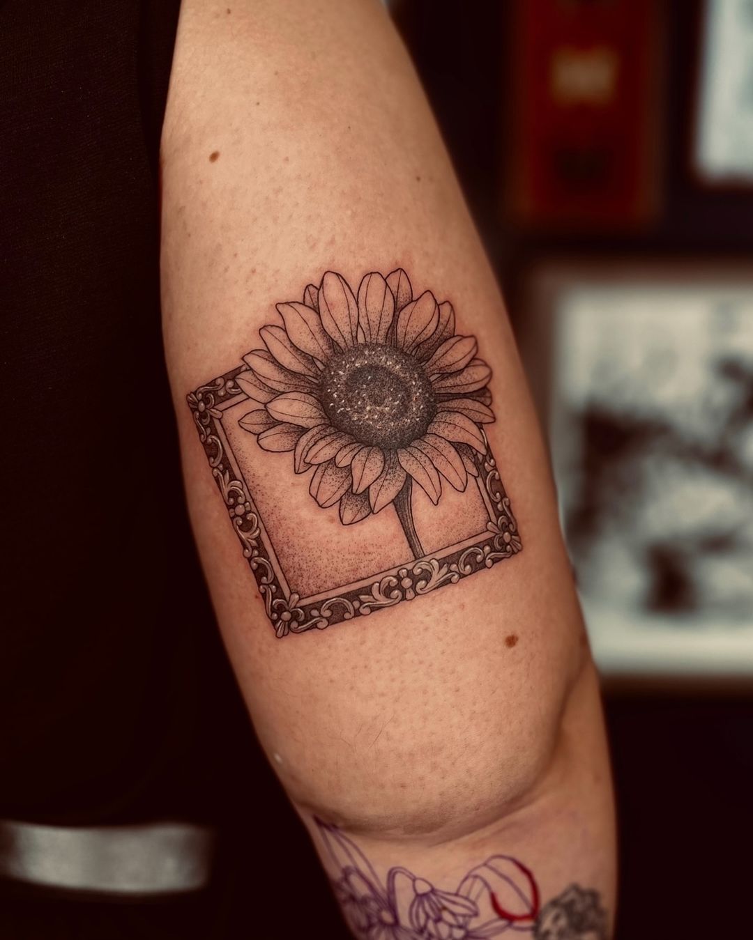 Tatouage par L C K Y