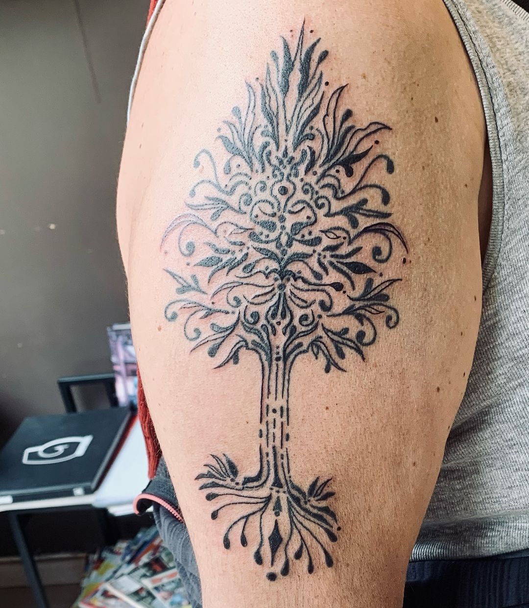 Tatouage par Ktsaan