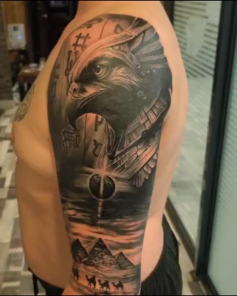 Tatouage par Julien Napoli