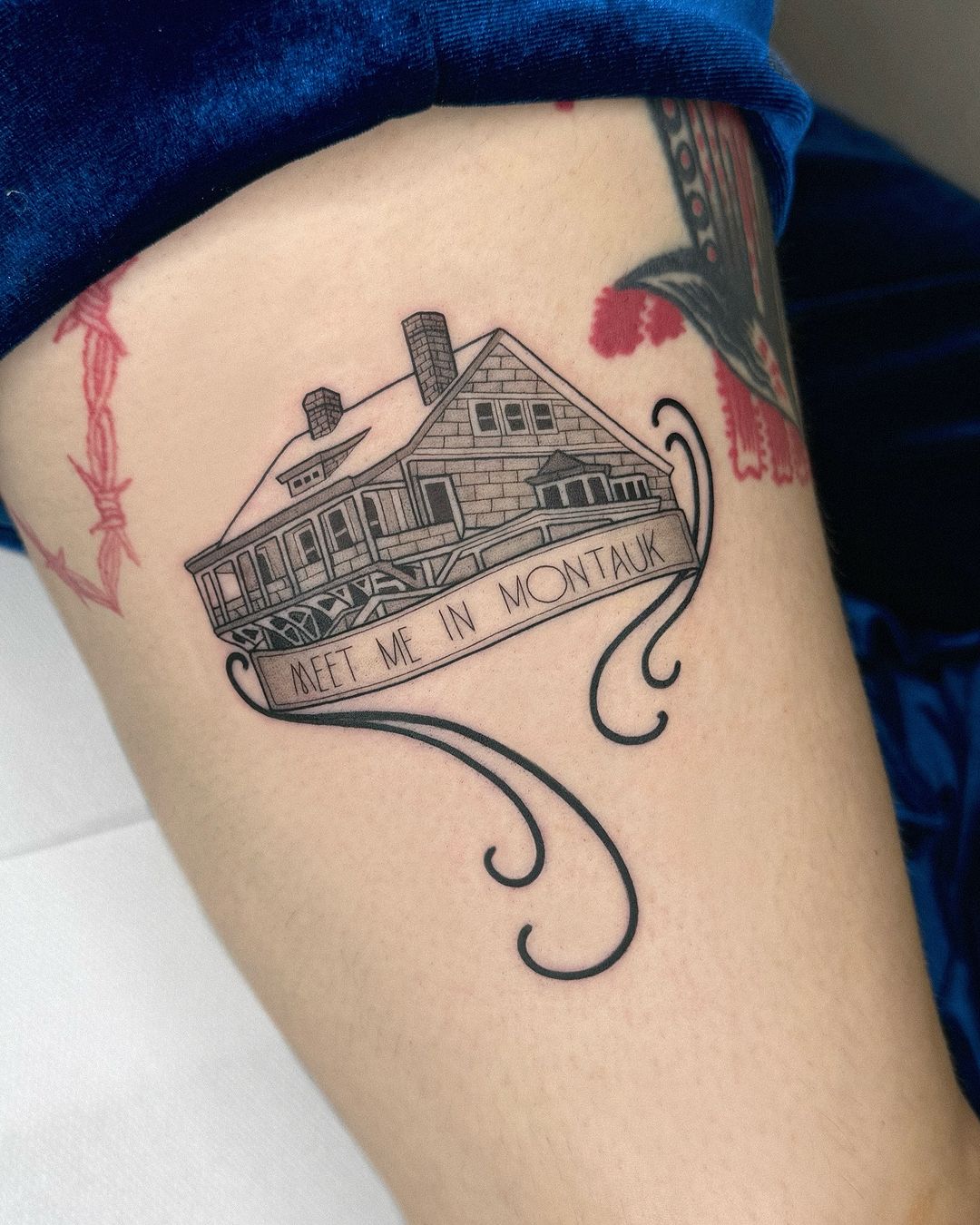 Tatouage par Ananda RIVE Black Neotraditional Tattoos In Paris