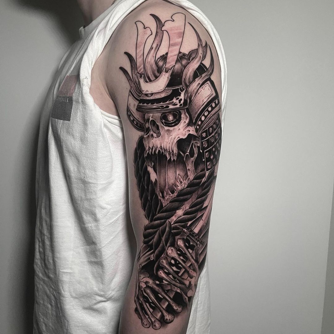 Portfolio de Damianorlov Organic Dark Fantasy Blackworker In Paris