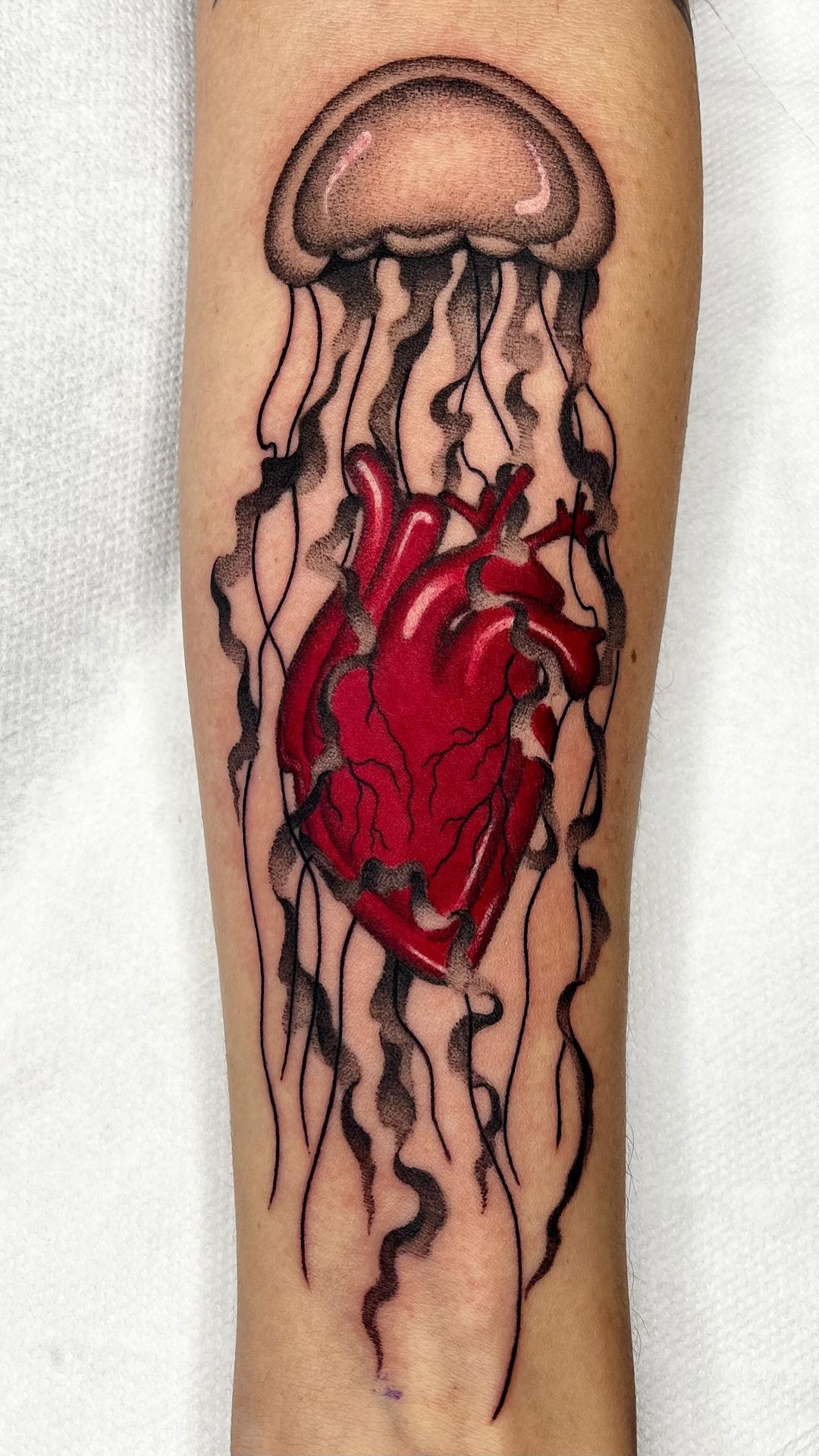 Tatouage par Coline Tscherter