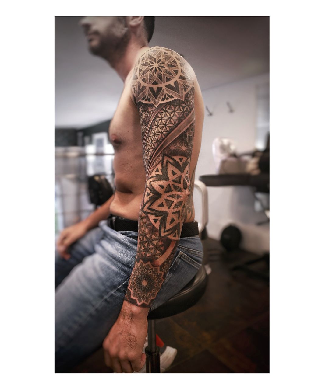 Tatouage par Cyril Perriollat