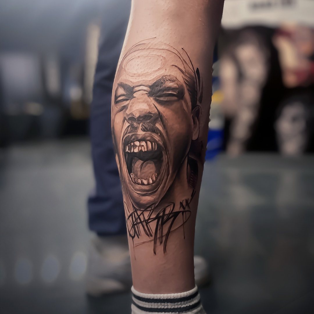 Travail de Inkonito Tattoo Marseille