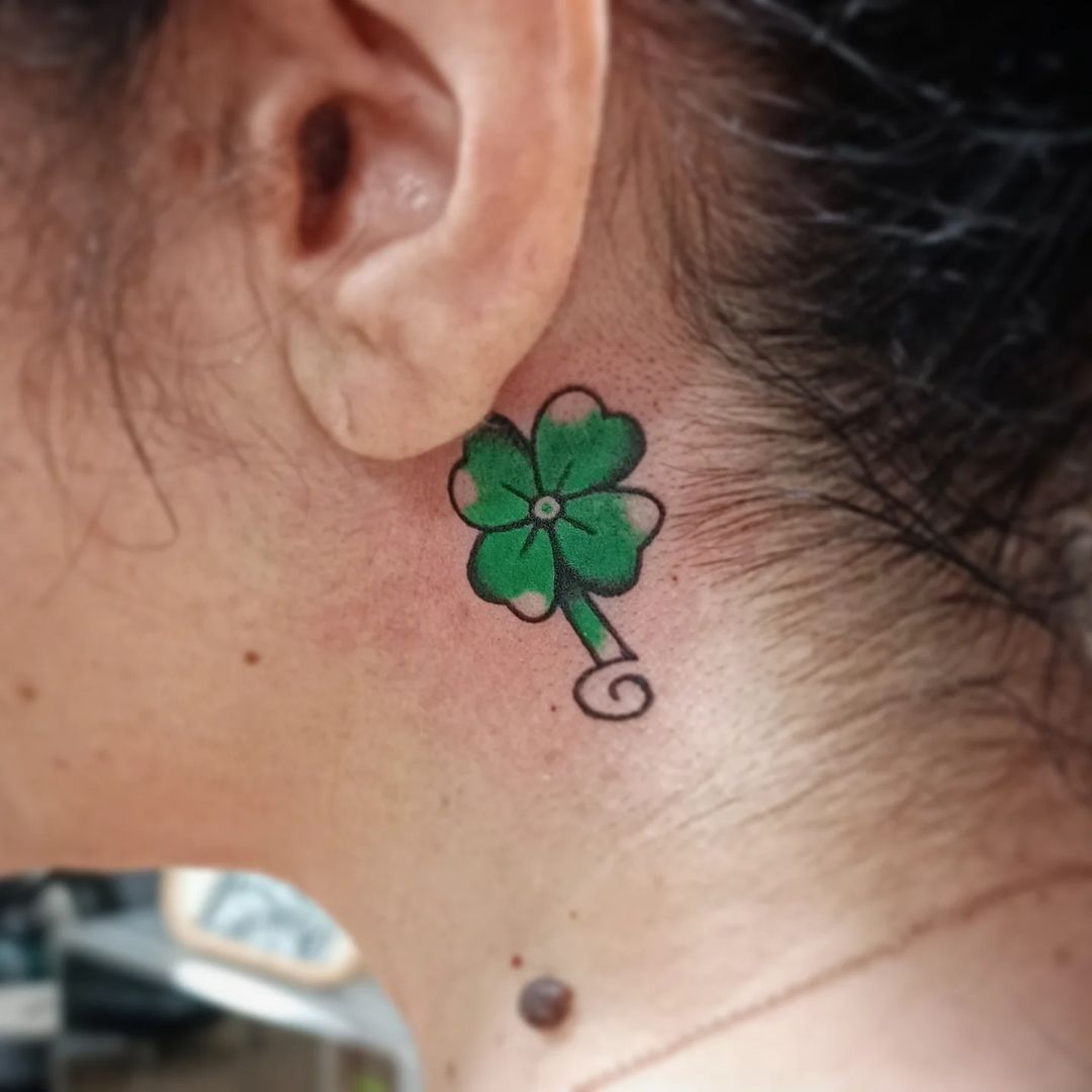 Travail de Corrus Tatouage Marseille