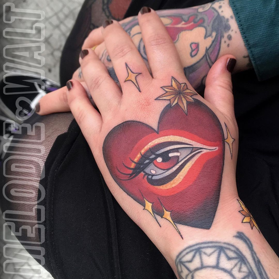 Tatouage par Mélodie Walt