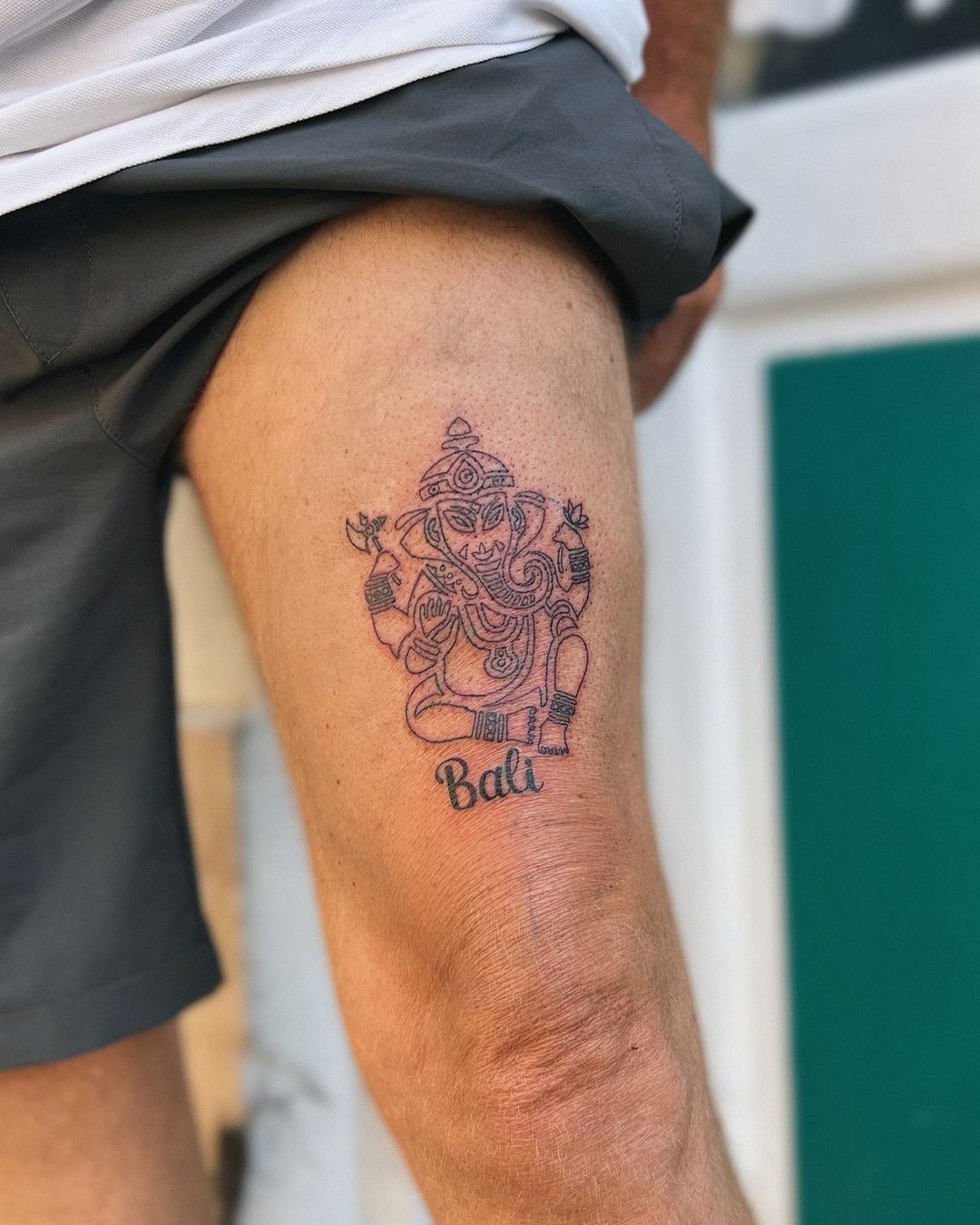 Tatouage par Grenz Tattoo Club