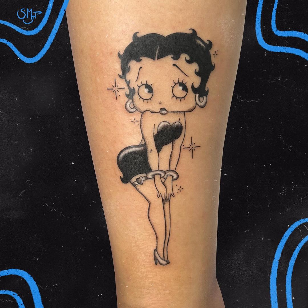 Tatouage par ᏗᎮᏒᎥᏝ