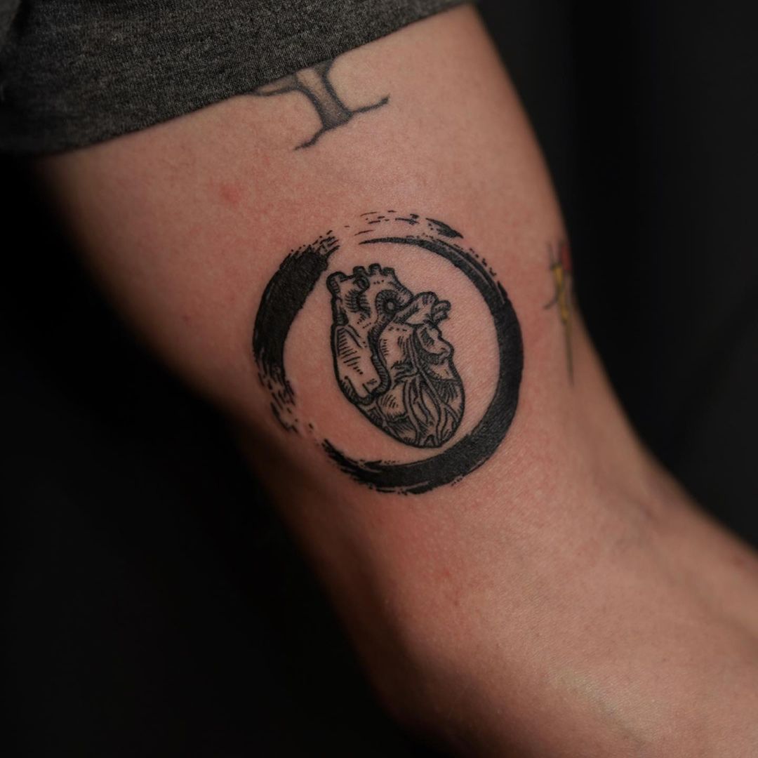 Tatouage par Oz Tattoo Shop