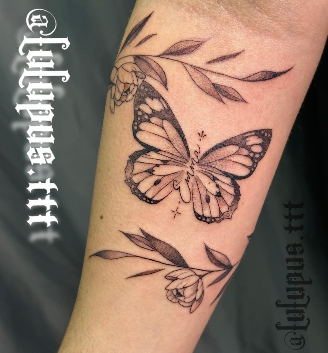 Tatouage par Lucie Roca