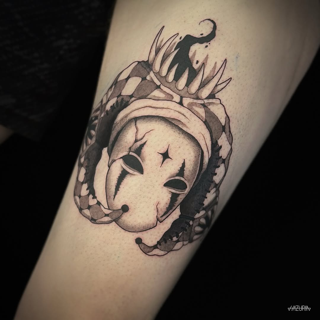 Tatouage par Hazuria Tattoo Marseille