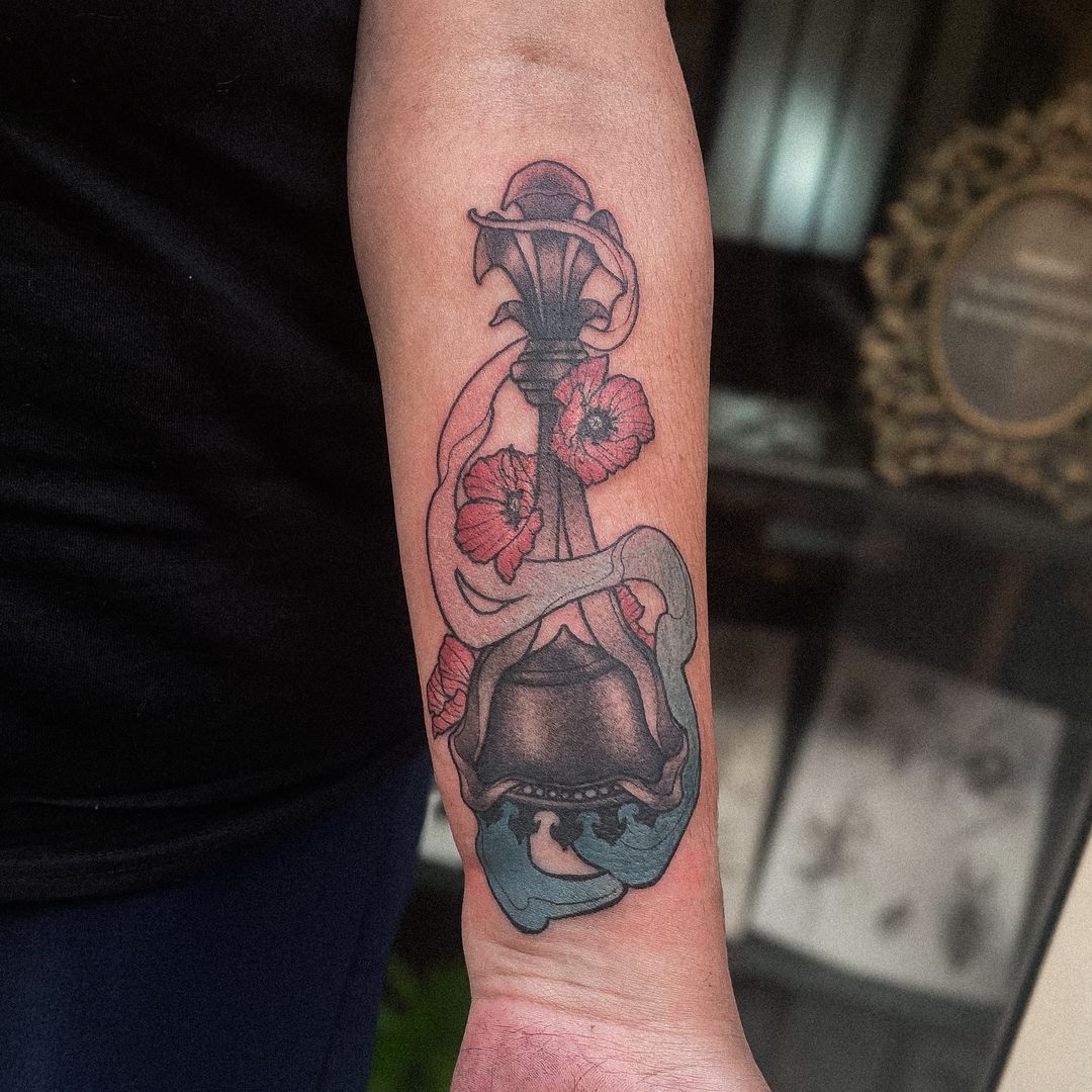 Tatouage par l'Enfant Sauvage Neotraditional