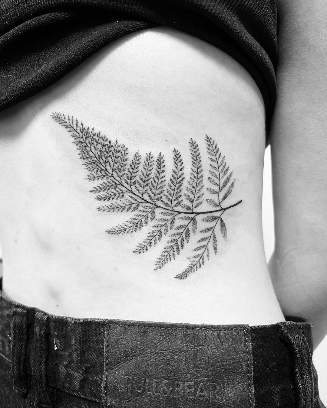 Tatouage par Caroline Escafit