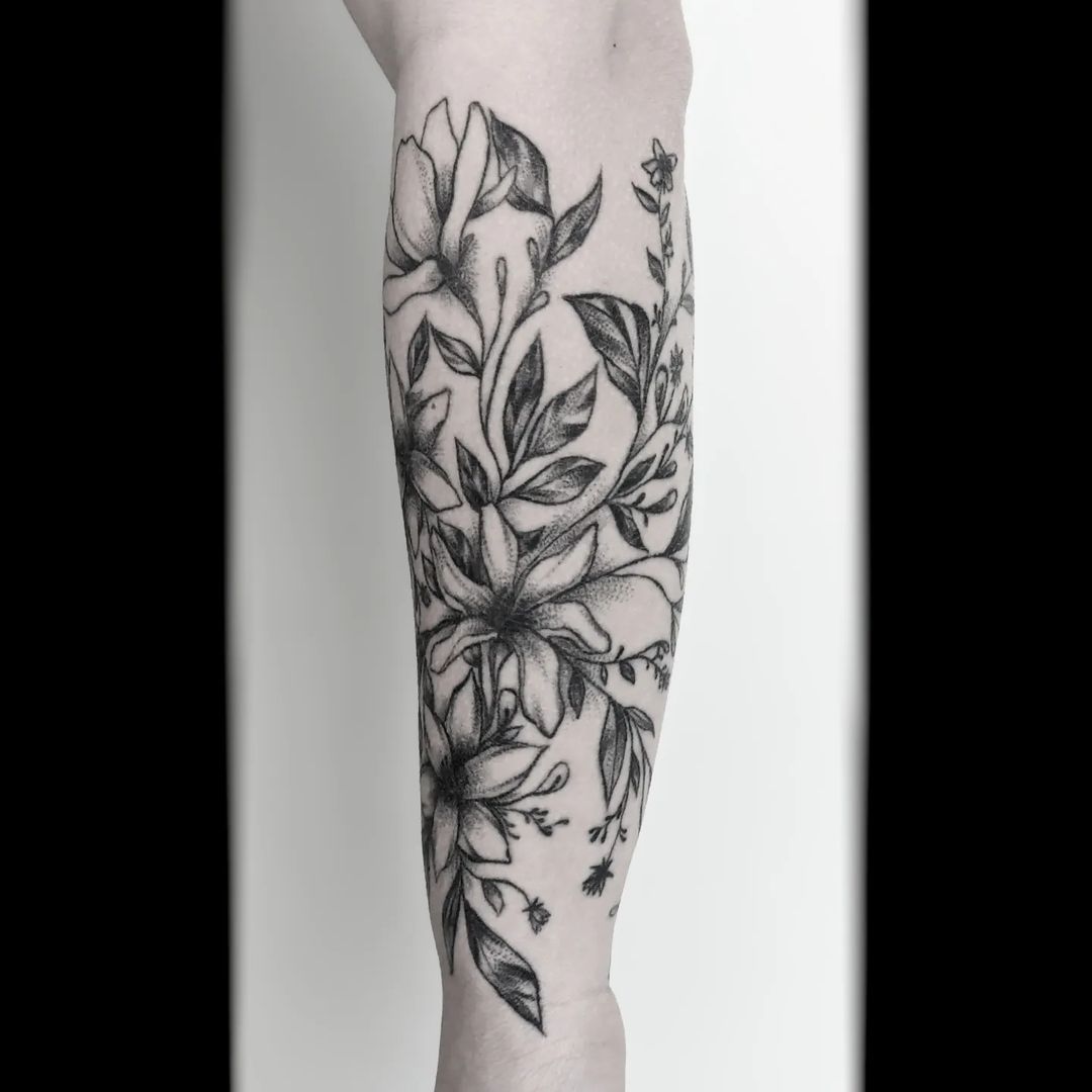 Tatouage par Loupik Tattoo