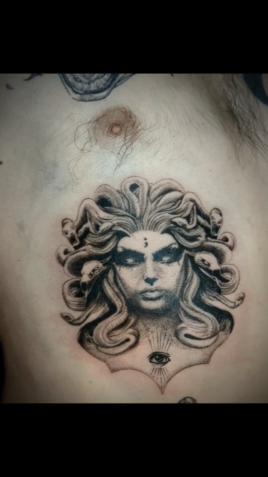 Tatouage par Aesir Tattoo