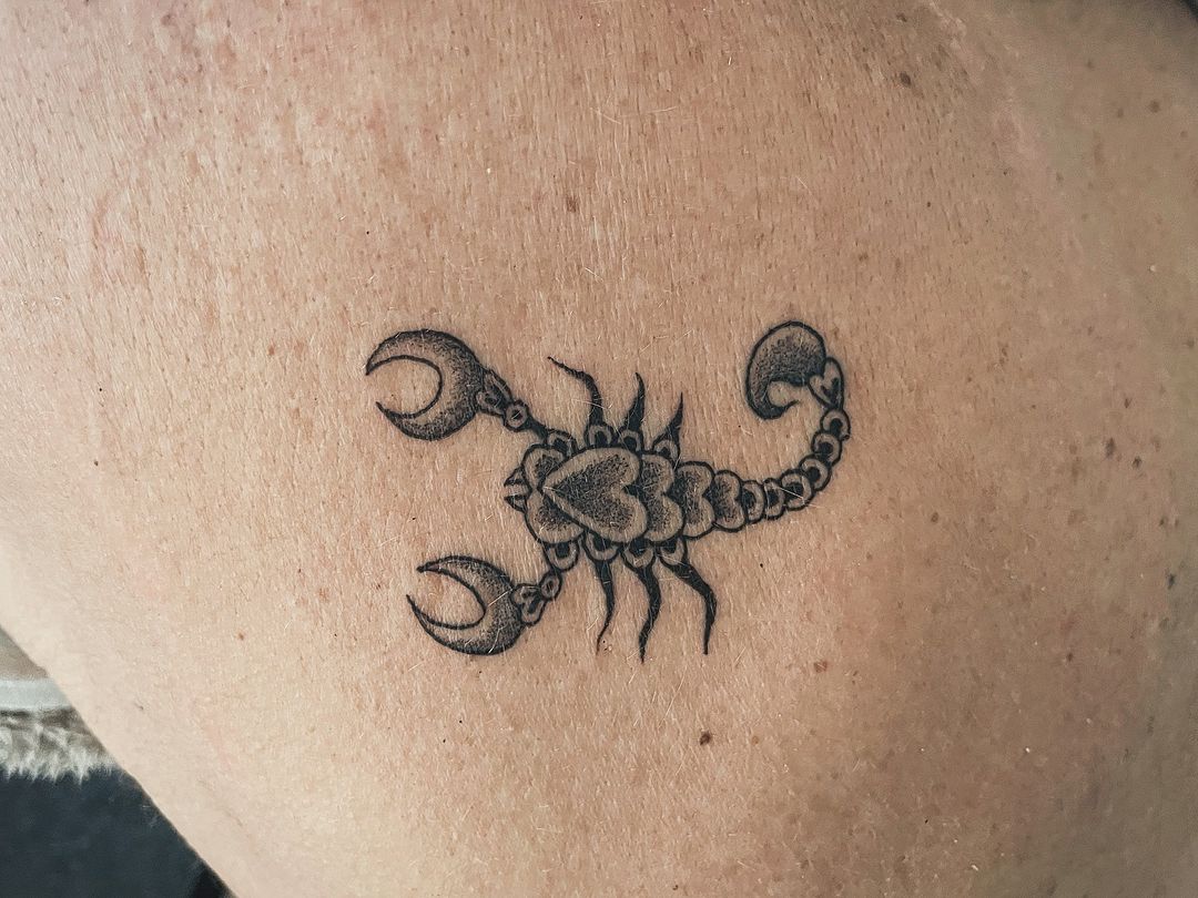 Tatouage par Naughty Zout Tattoo