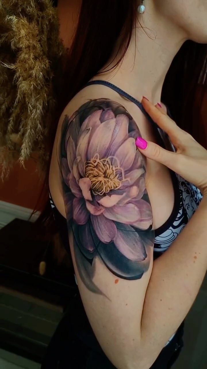 Tatouage par Color Realism Tattoo - Maude Parpaillon