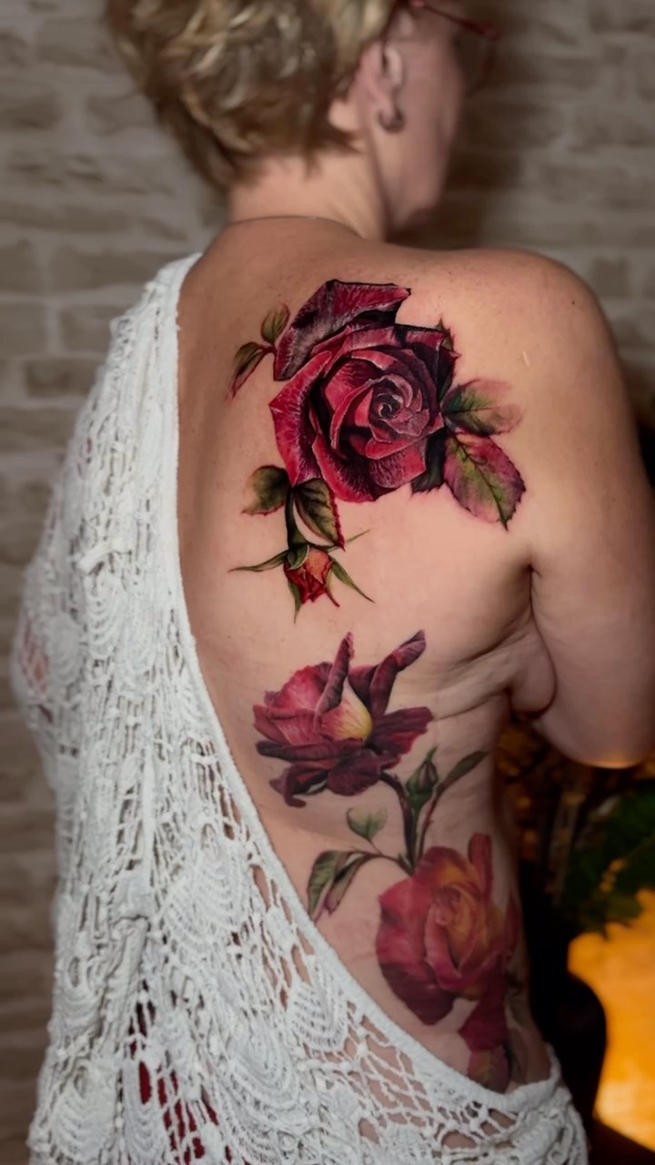 Tatouage par Color Realism Tattoo - Maude Parpaillon