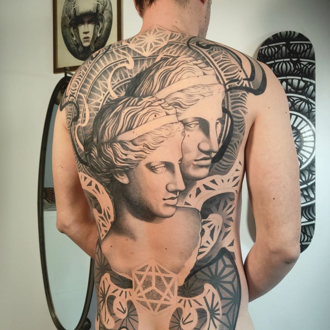 Tatouage par Saint Martin VI