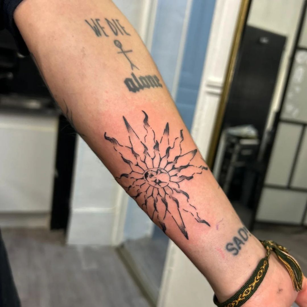 Tatouage par Ơɱéą