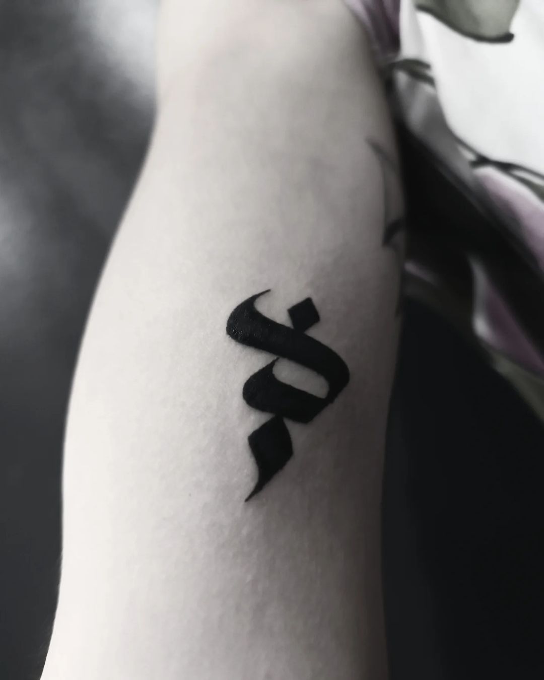 Tatouage par ȲÐRÂ