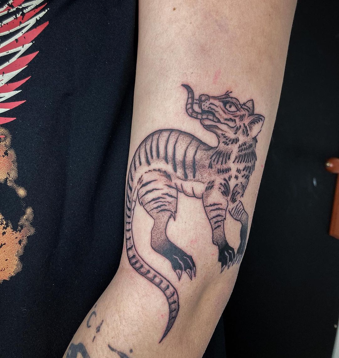 Tatouage par Doug Tatoueur La Seyne-Sur-Mer