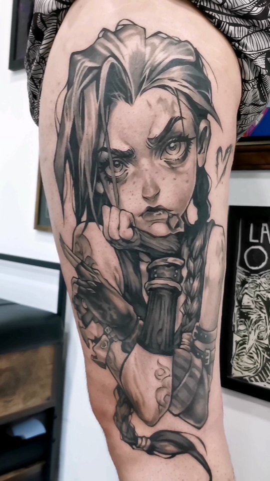 Tatouage par Guillaume M'bure
