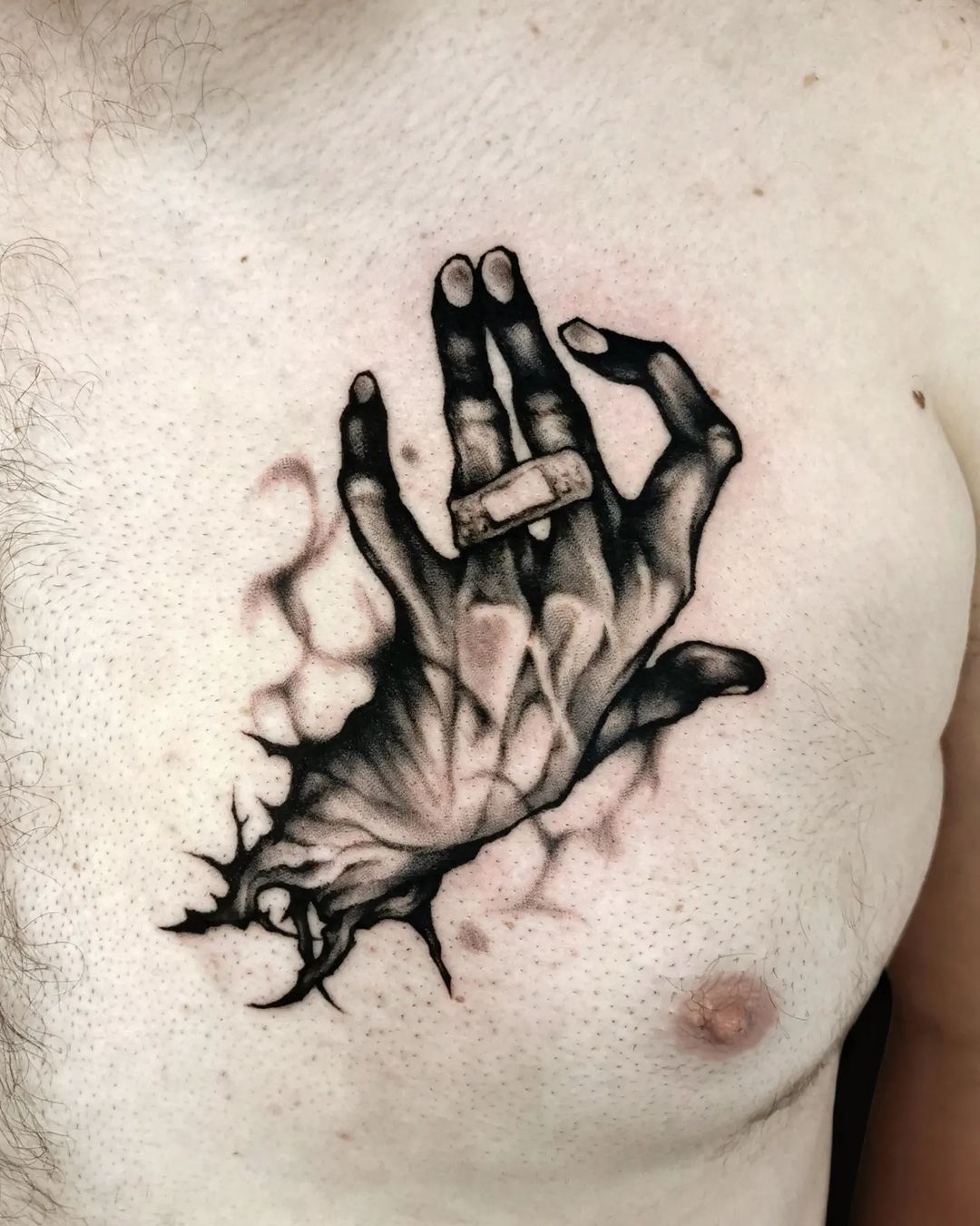Tatouage par Guillaume M'bure