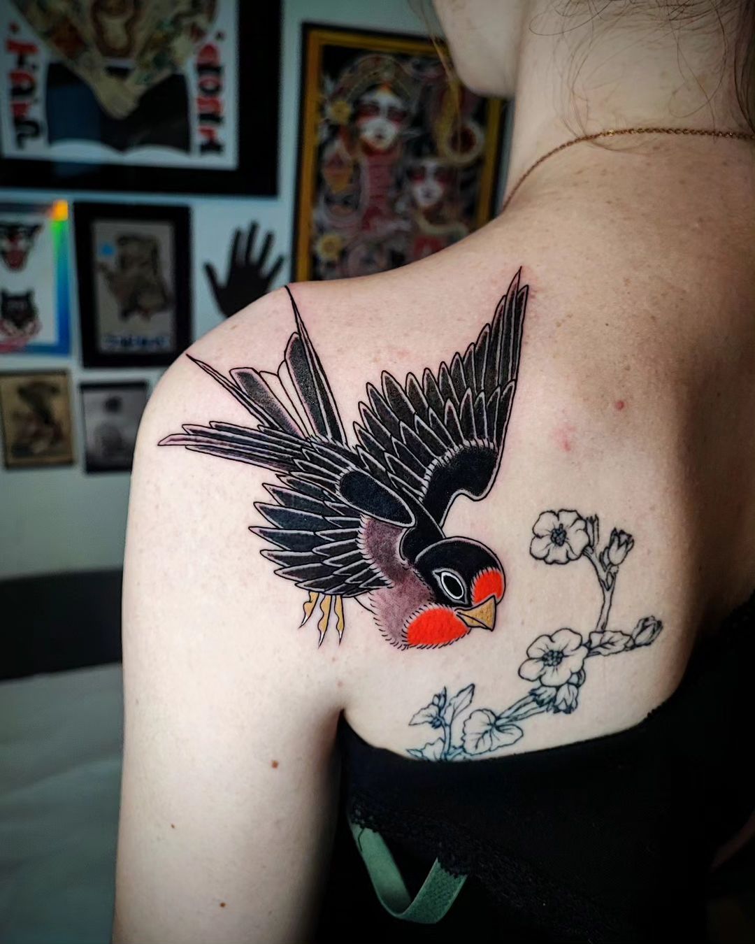 Tatouage par Tebori Or Electric Tattoo