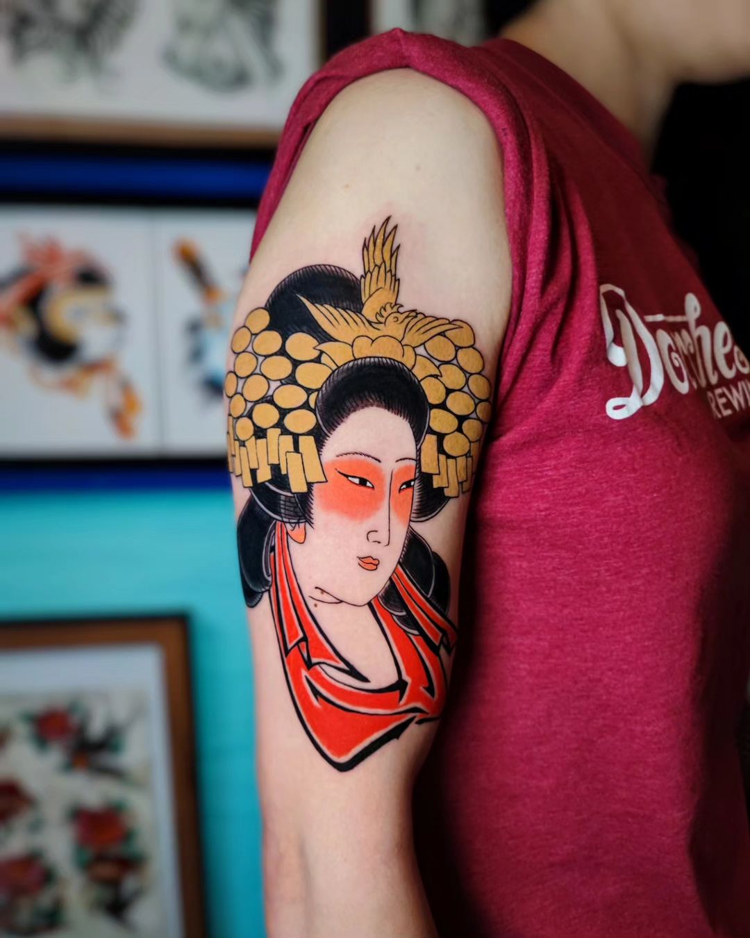 Tatouage par Tebori Or Electric Tattoo