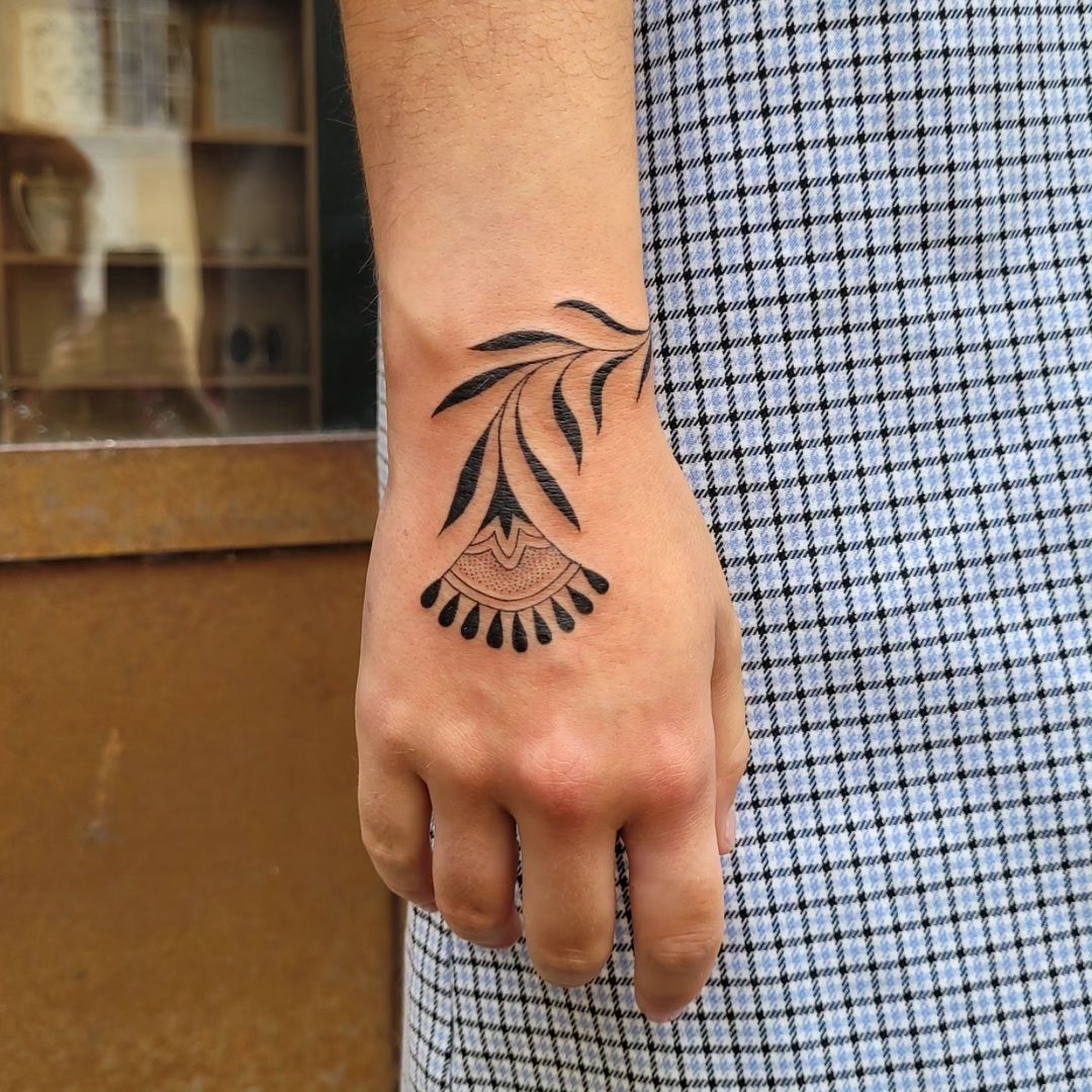 Tatouage par Chloé Coven