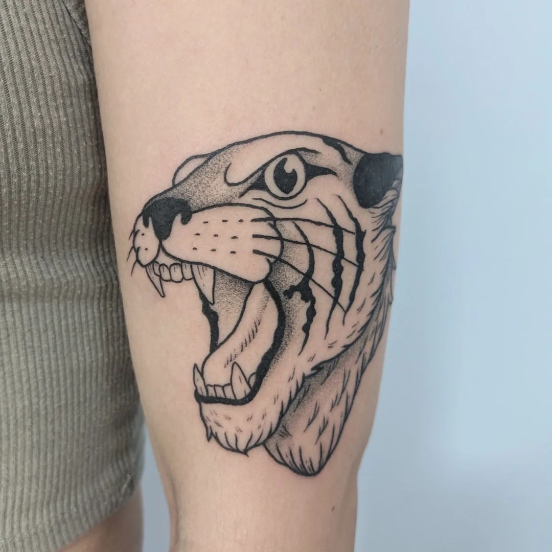 Tatouage par Louis De Finesse