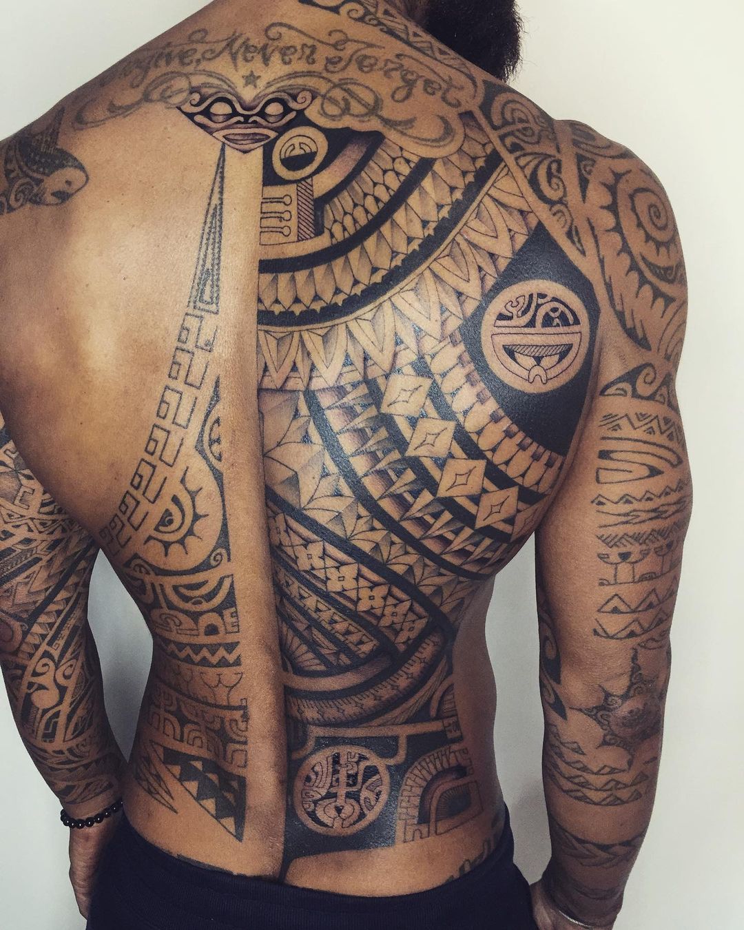 Tatouage par Ennio Neagle