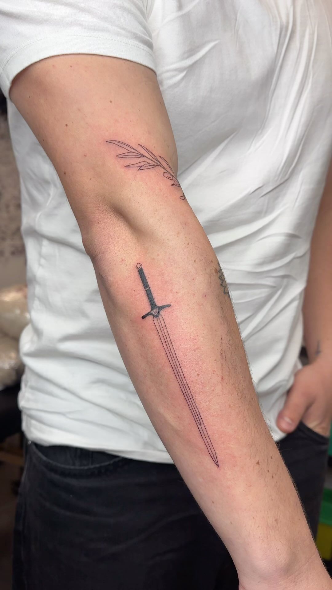 Portfolio de Enluzd Fine Line Tattoo Artist