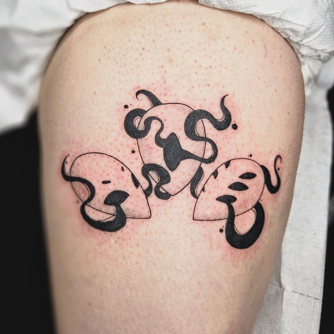 Tatouage par Pommalo Tattoo