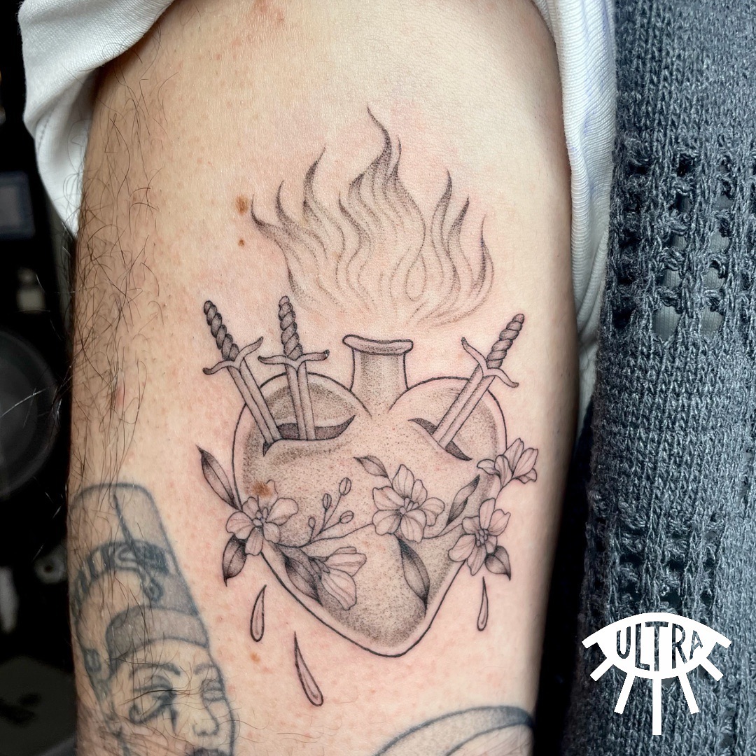 Tatouage par Ultraviolette Tattoo