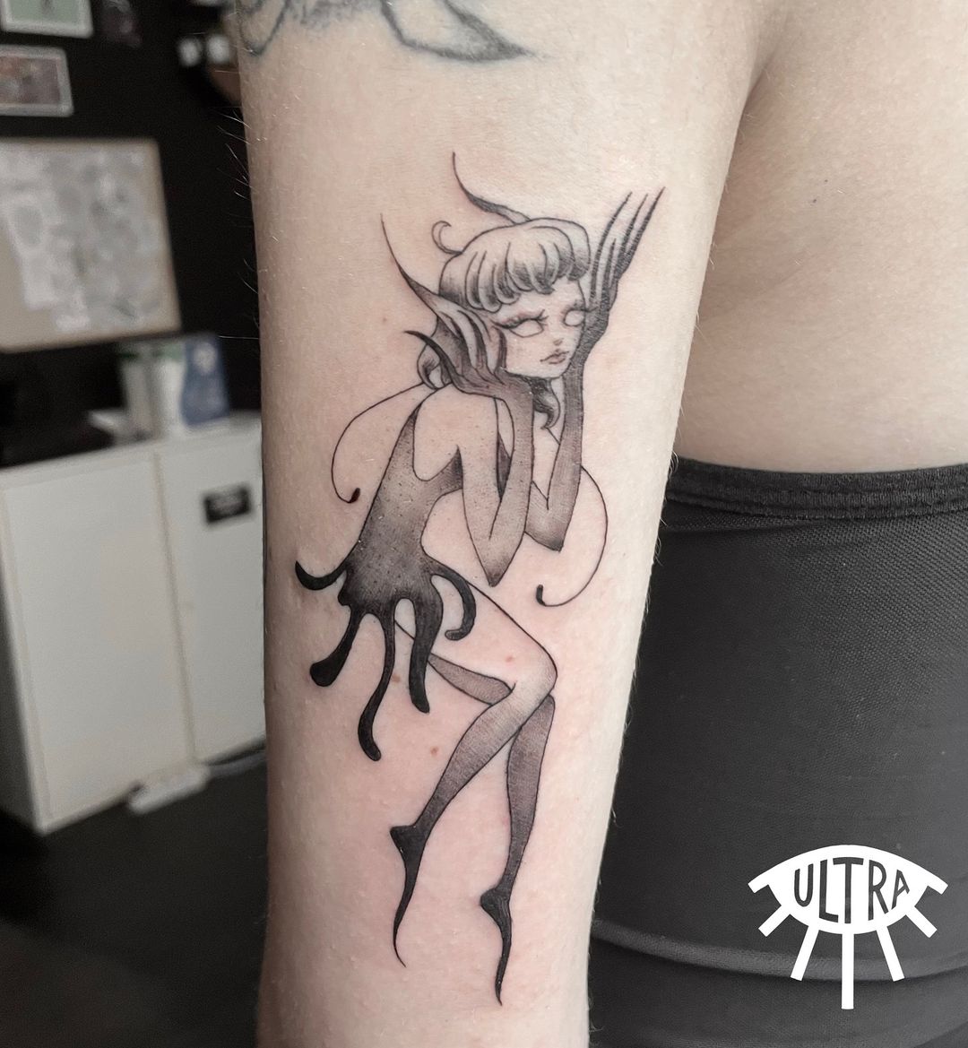 Tatouage par Ultraviolette Tattoo