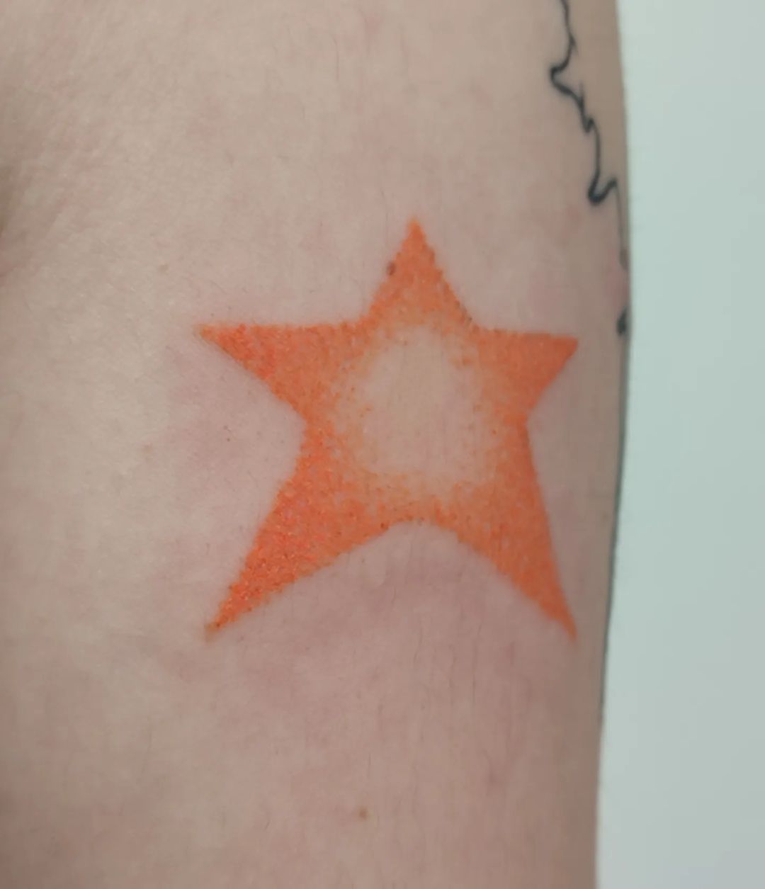 Tatouage par Page Bleue Charli