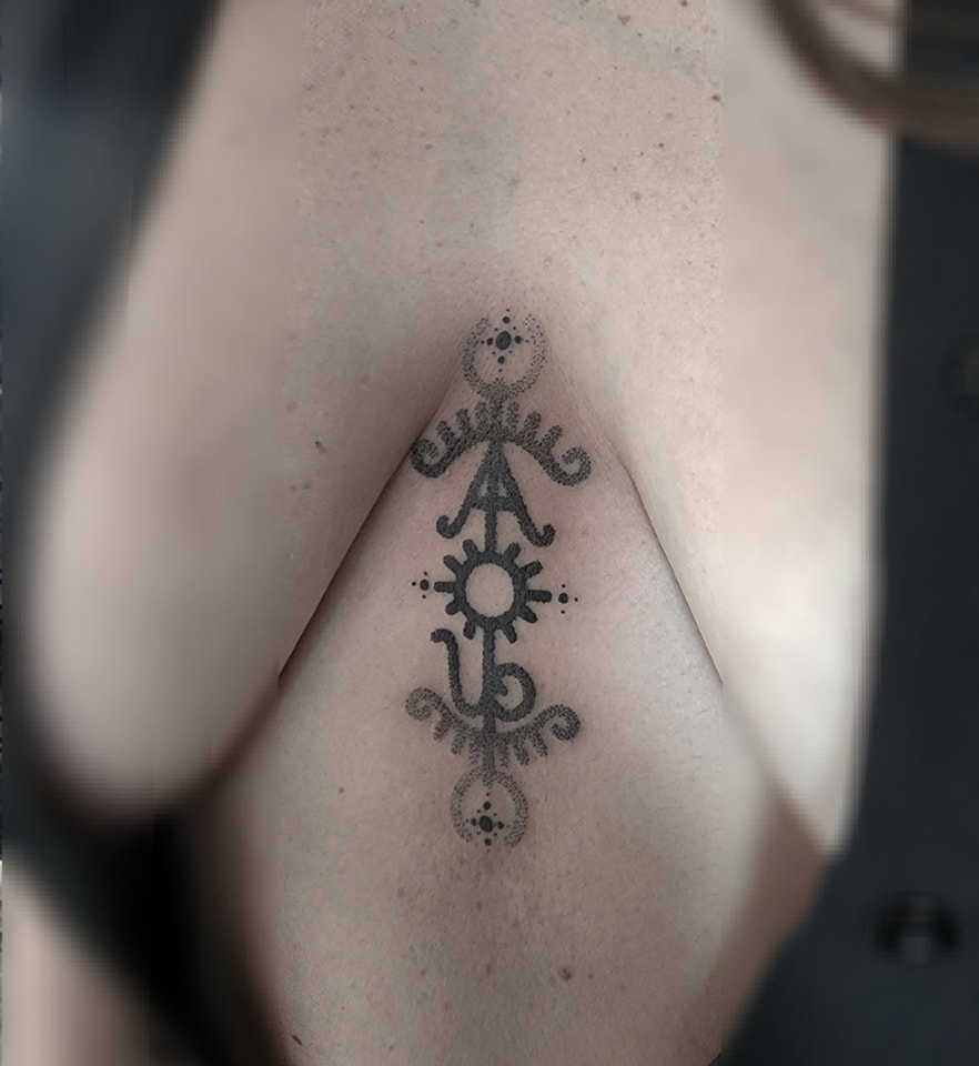 Portfolio de Louna Jeune Tatoueuse Nomade