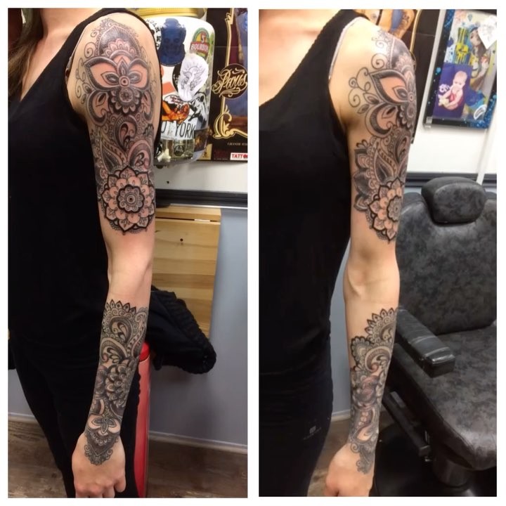 Tatouage par Mrk Black Parlor Tattoo