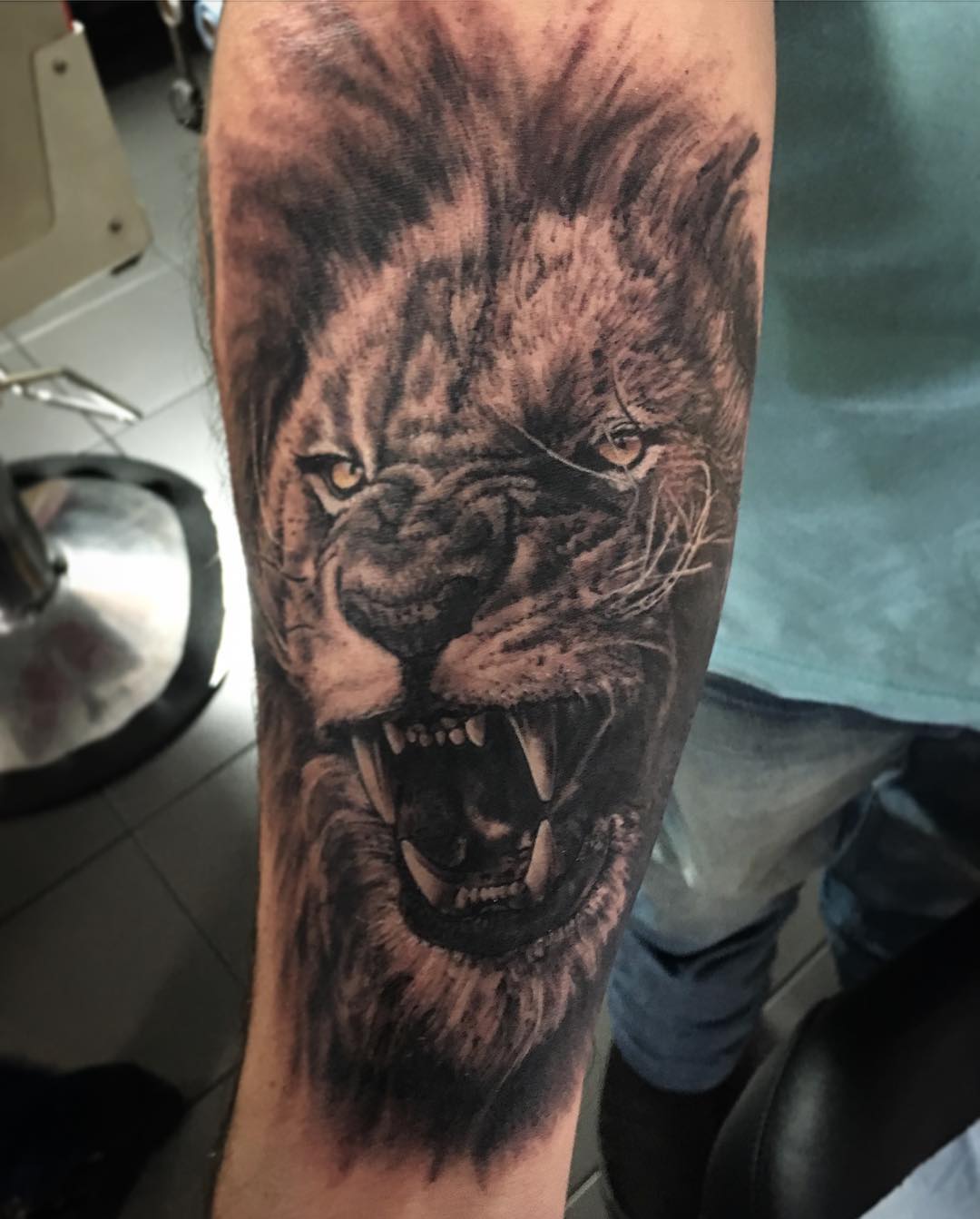 Tatouage par Laura Lagarde