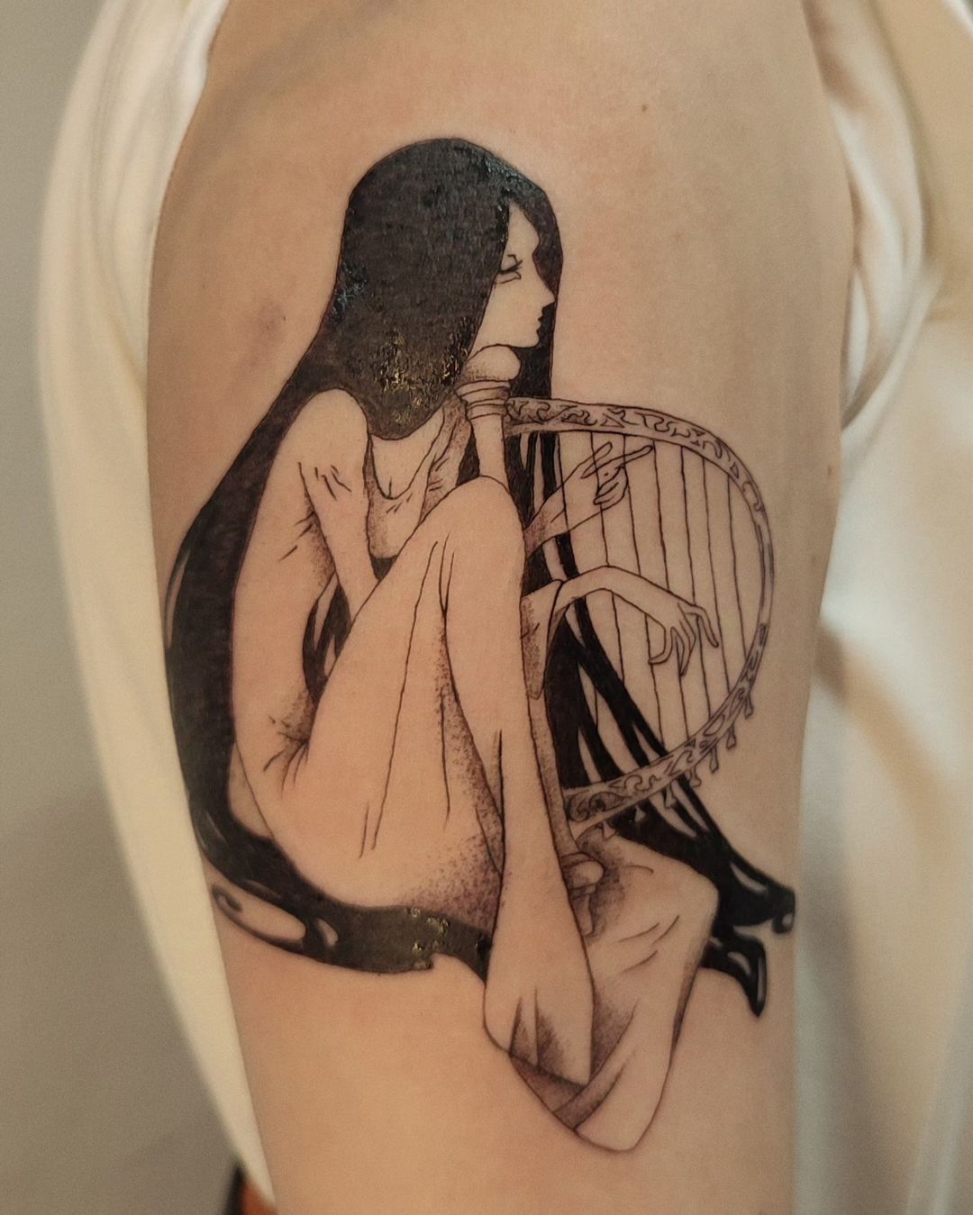 Tatouage par Pink Studio