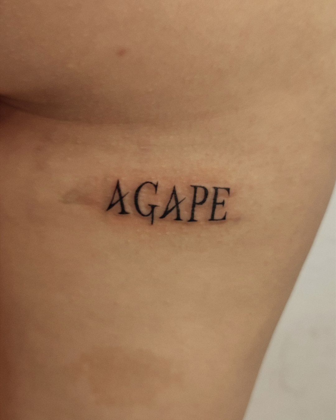 Tatouage par Pink Studio