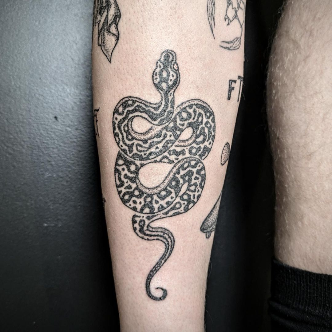 Tatouage par Youna Renard Tattoo