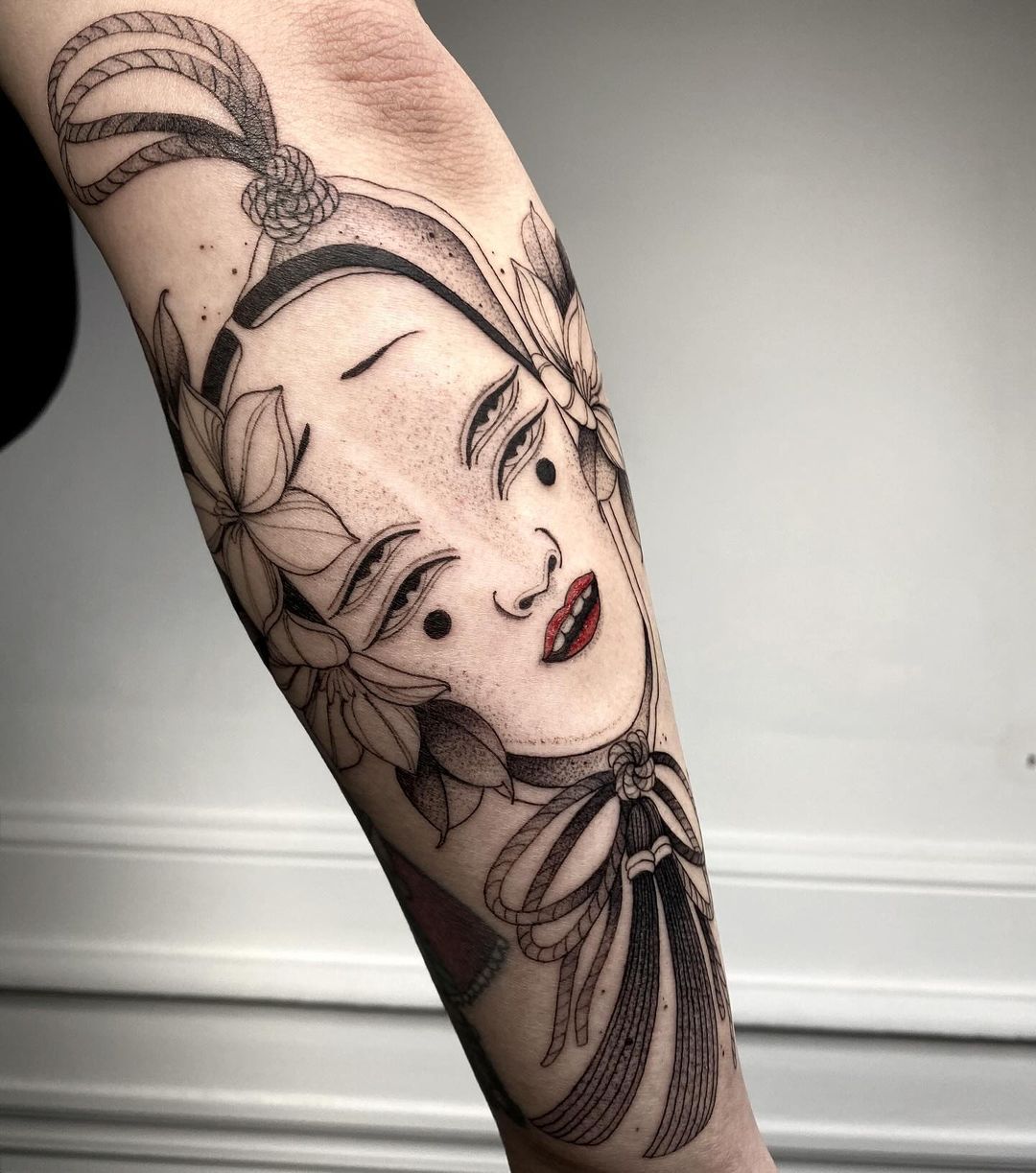 Travail de Tulipe . Tattoo Artist