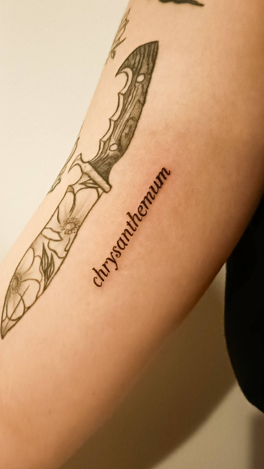 Tatouage par August Charlie