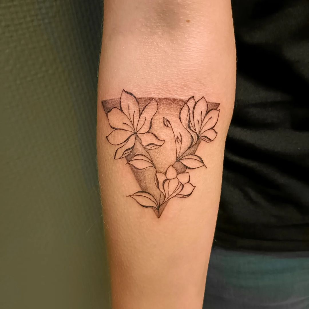 Tatouage par August Charlie